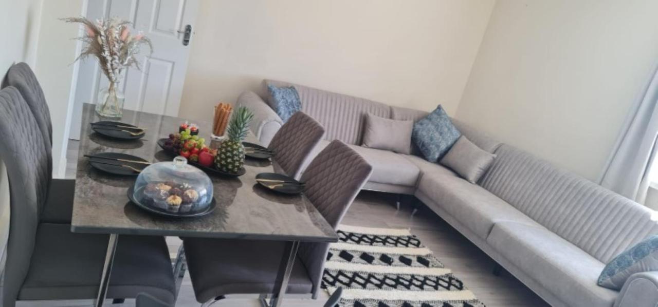 Stylish & Cozy 2-bedroom Flat In Hoxton & Shoreditch Londen