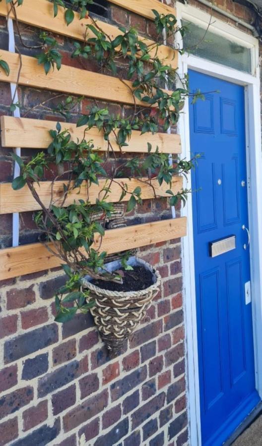 Stylish & Cozy 2-bedroom Flat In Hoxton & Shoreditch Appartement Londen